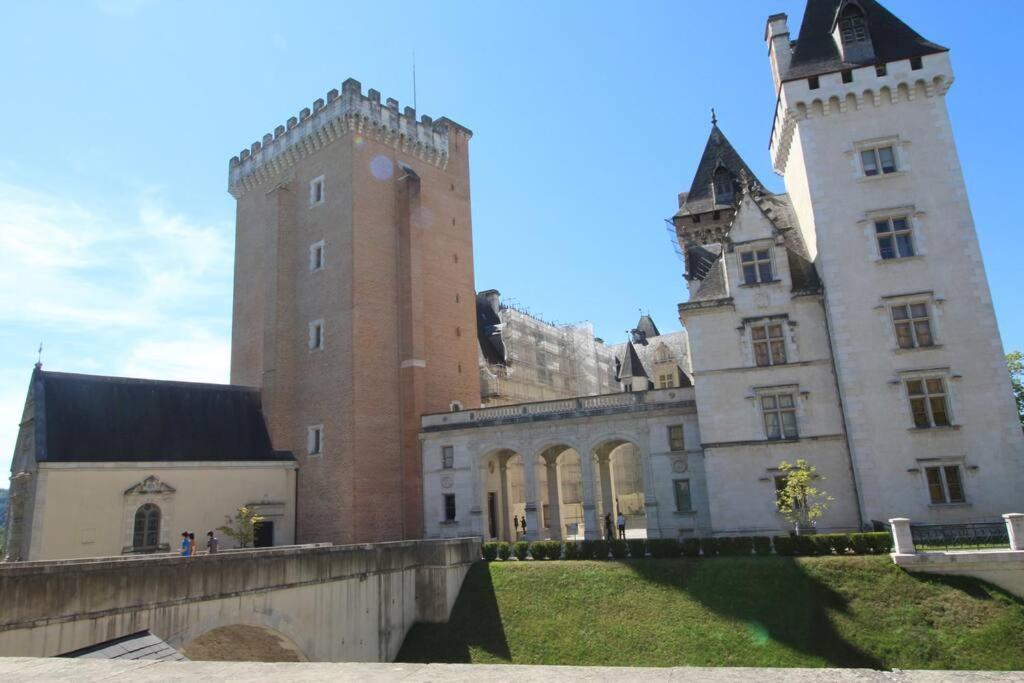 Quartier Historique Du Chateau Bel Appt Meuble Pau Zewnętrze zdjęcie